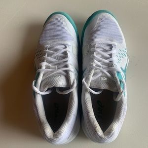 ASICS Women’s Gel-Challenger 12 Tennis Shoes Size 7